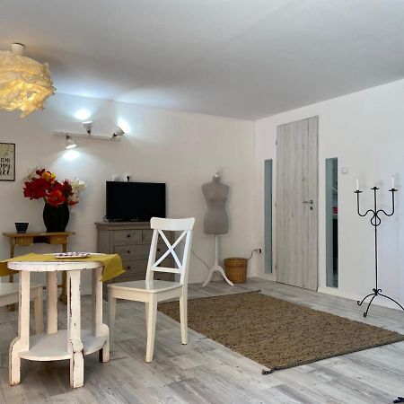 Countryside Apartment Fule Exterior foto